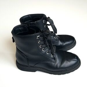 SO black boots for big girl, size 4;